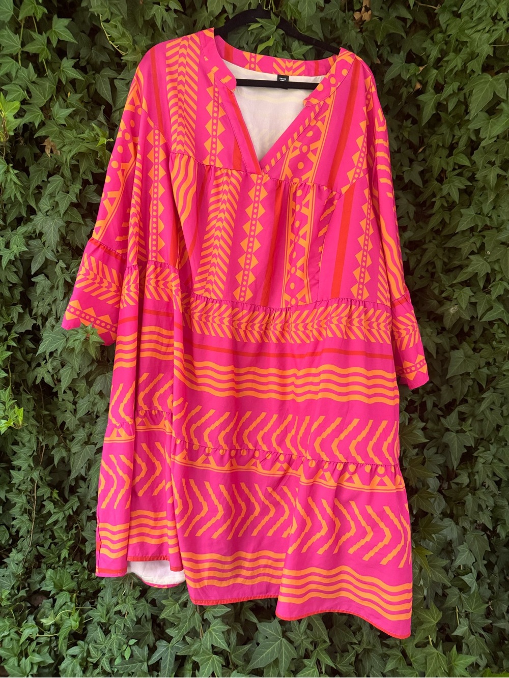 SHEIN Pink & Orange Geometric V-Neck Tunic Dress